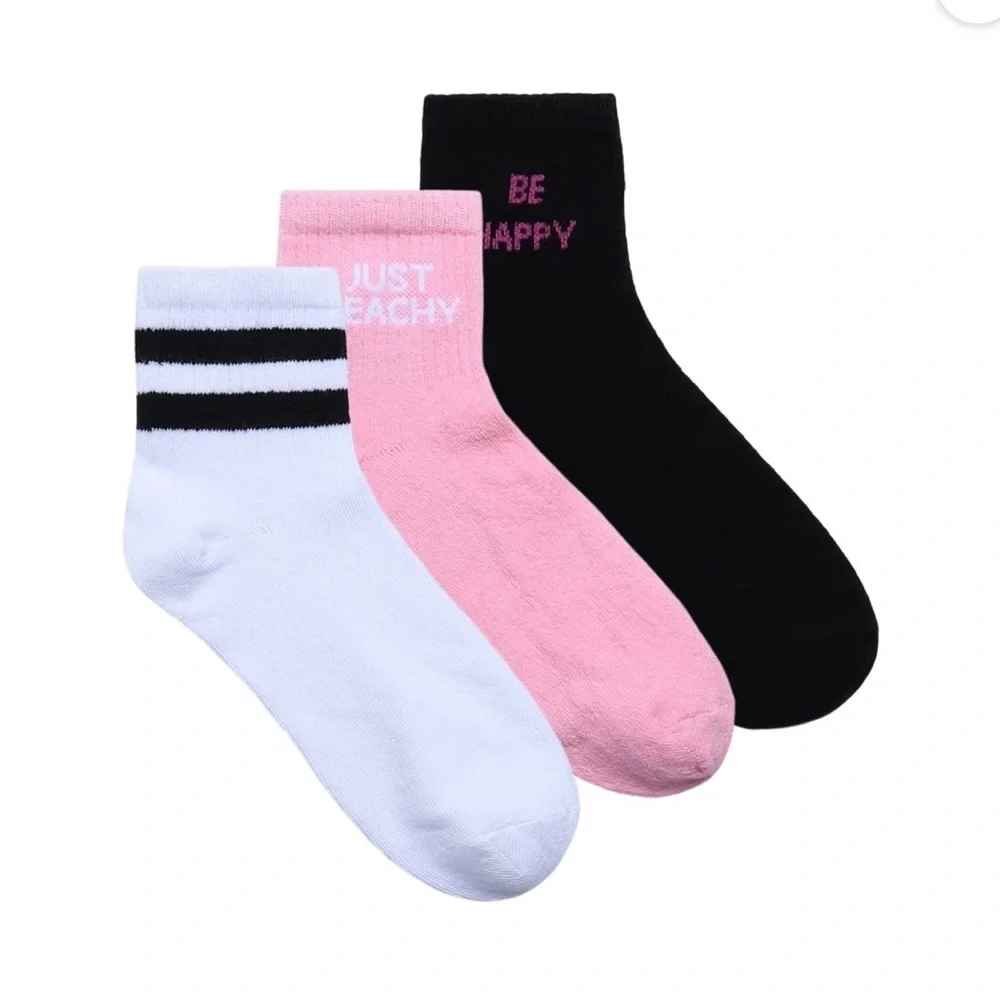 3 No Boundaries Ankle Socks, 3-Pack, Women's, Size 4-10